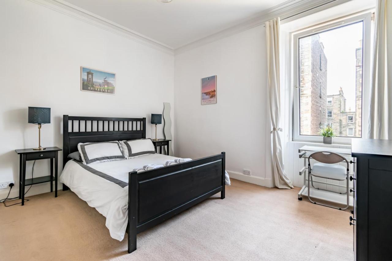 Amazing Apartments - Dalgety St - Near Holyrood 에든버러 외부 사진