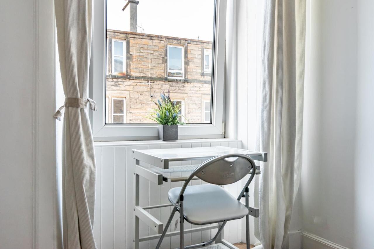 Amazing Apartments - Dalgety St - Near Holyrood 에든버러 외부 사진