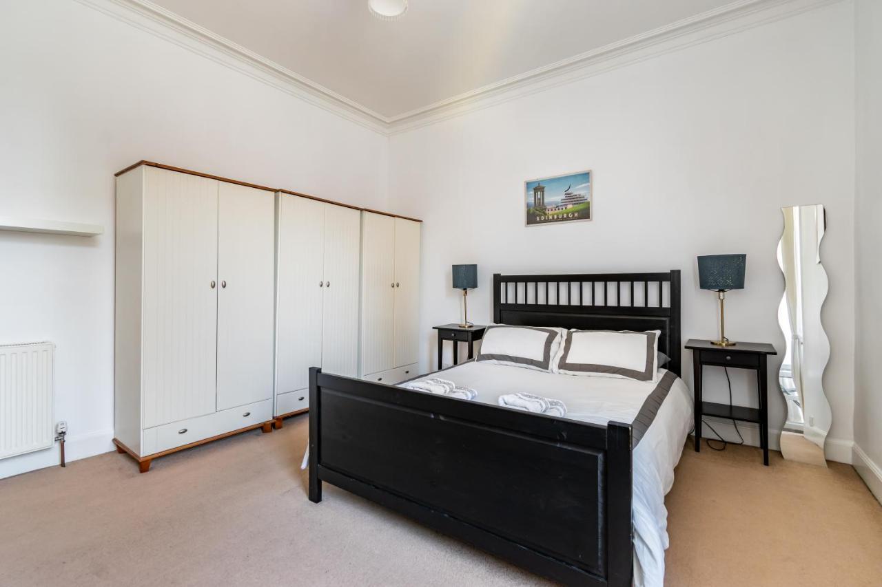 Amazing Apartments - Dalgety St - Near Holyrood 에든버러 외부 사진